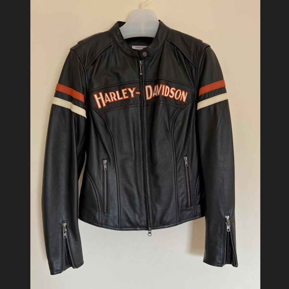 New Harley-Davidson genuine leather jacket. Size medium